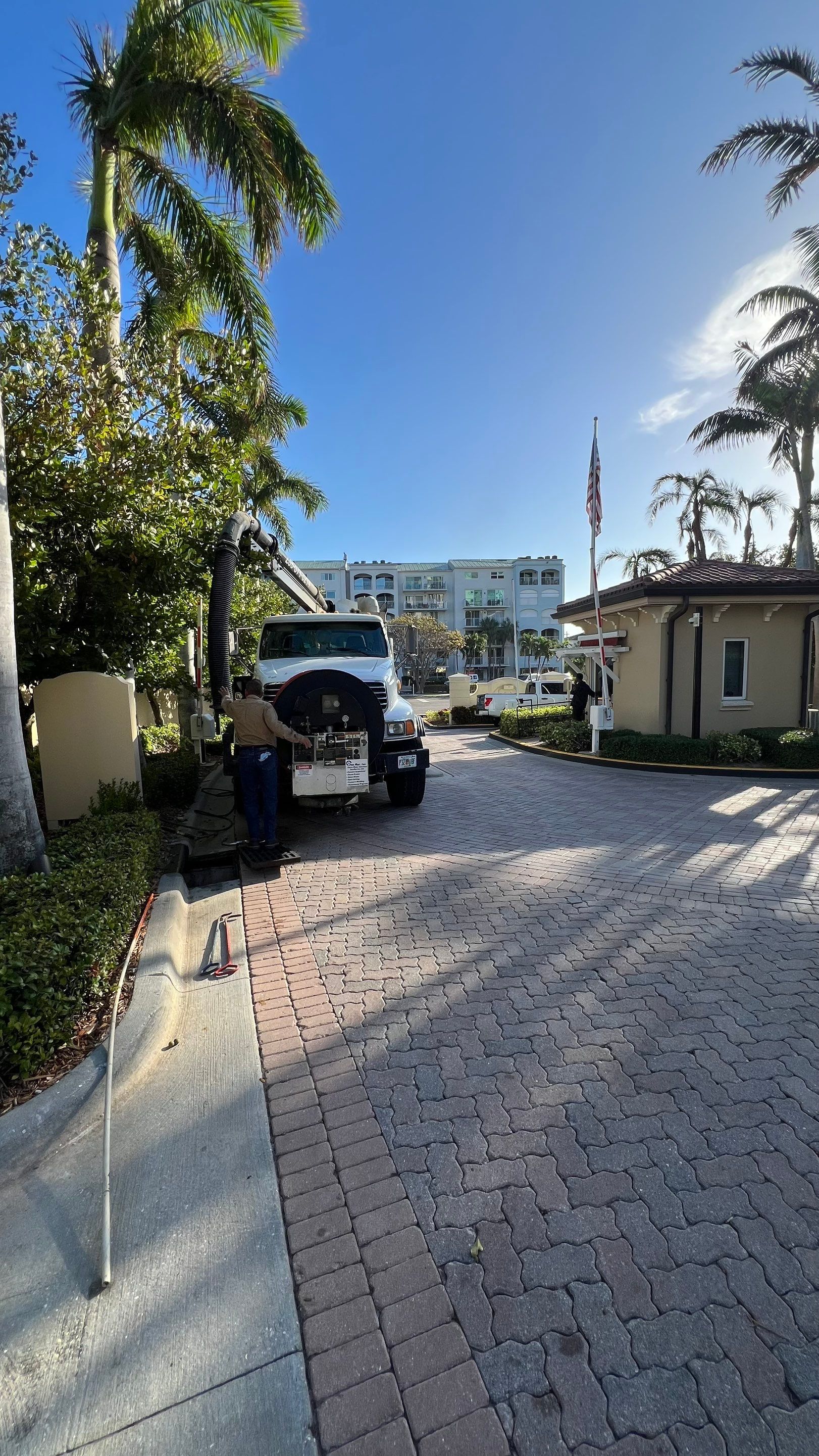 Marco Island Condo Stormwater System Maintenance by APS Power & Water