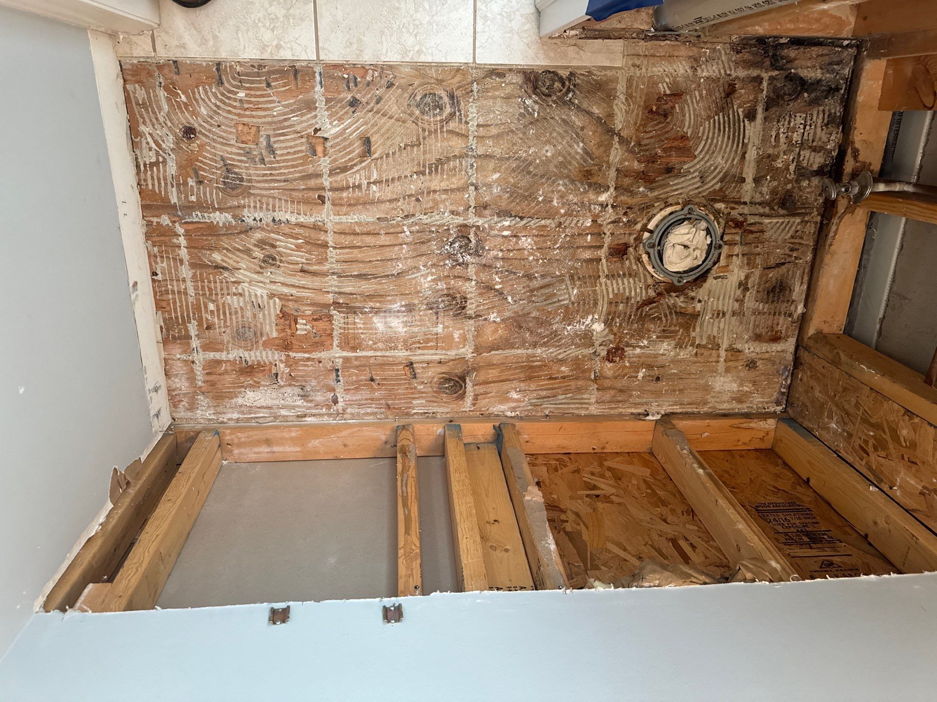 Shower Pan Leak by Chicagoland Water Medics