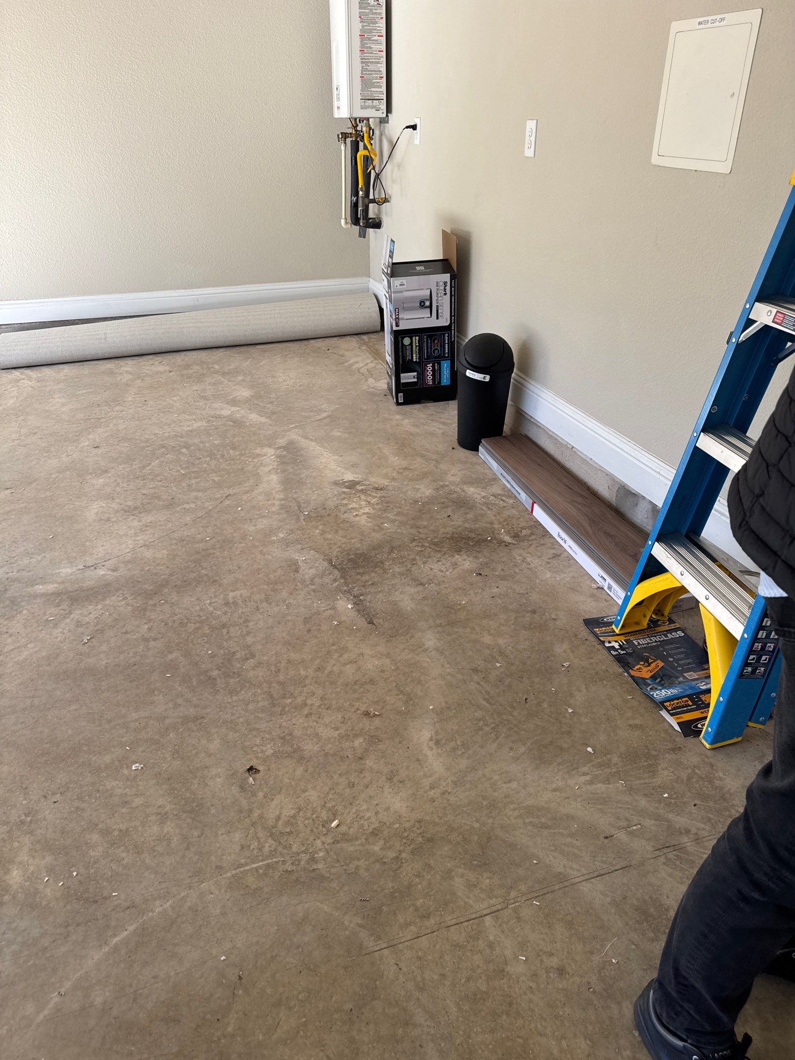 Total Home Refinement: High-Gloss Garage & Custom Interior Storage by Tibi Soli LLC