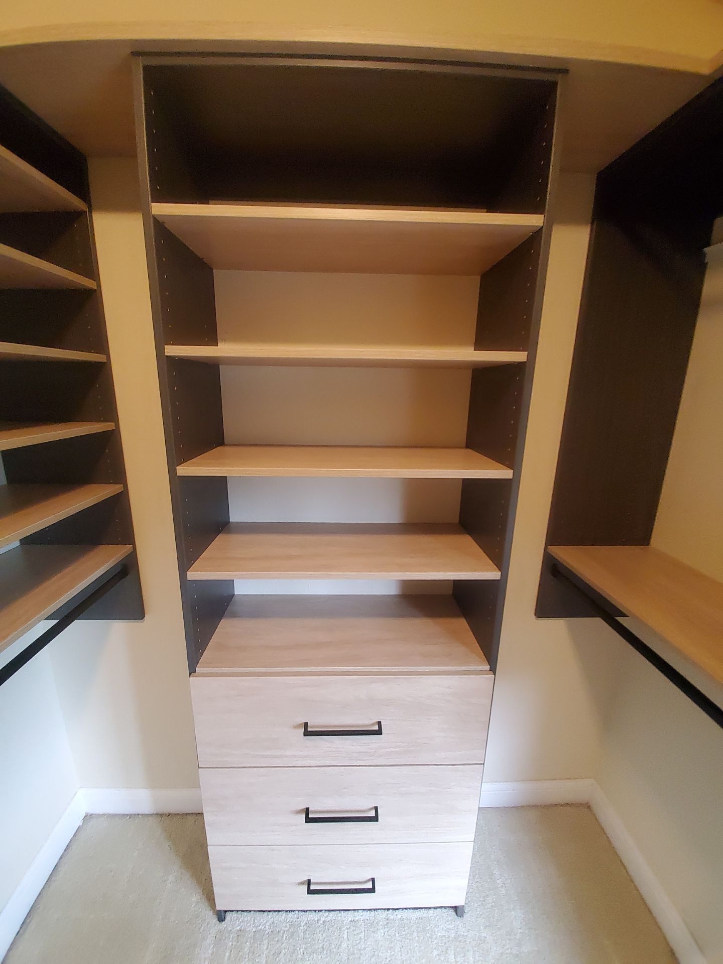 In Home Organization in South Bend! by Innovative Spaces / Innovative Concrete Coatings