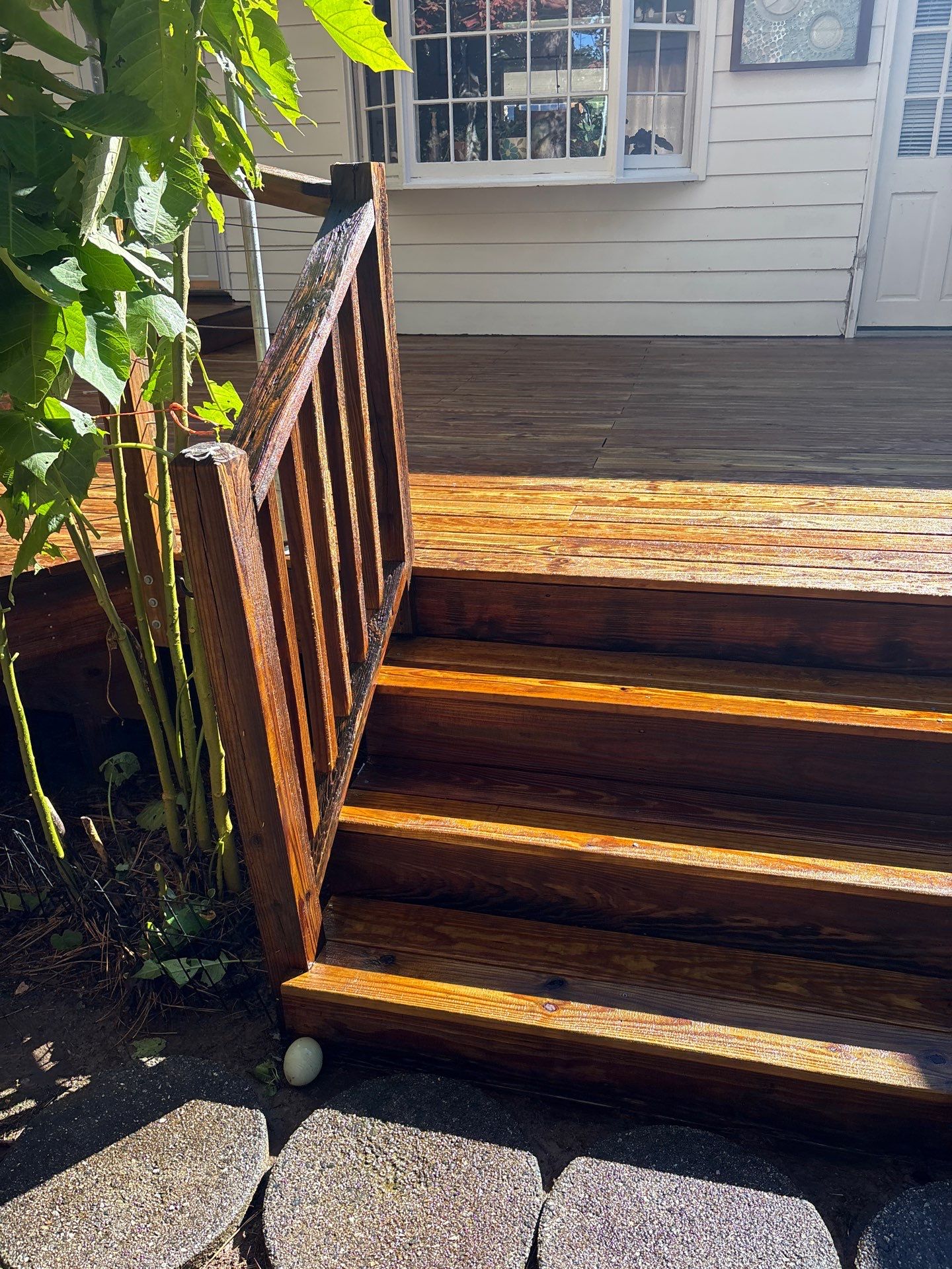 Wood Deck using Wood Sealant by DuraSeal
