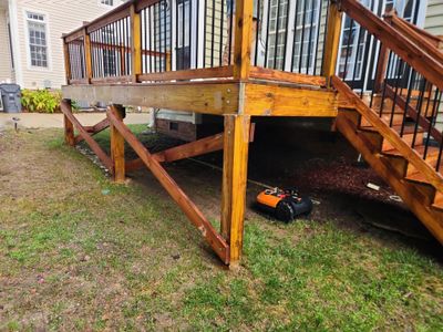 Weathered Deck using Wood Sealant