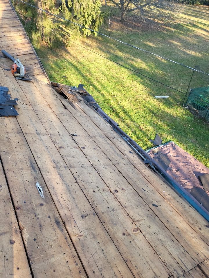 ATLAS PINNACLE PRISTINE COLOR: SCOTCHGARD BLACK DRIP EDGE: BLACK by Eagle Eye Roofing