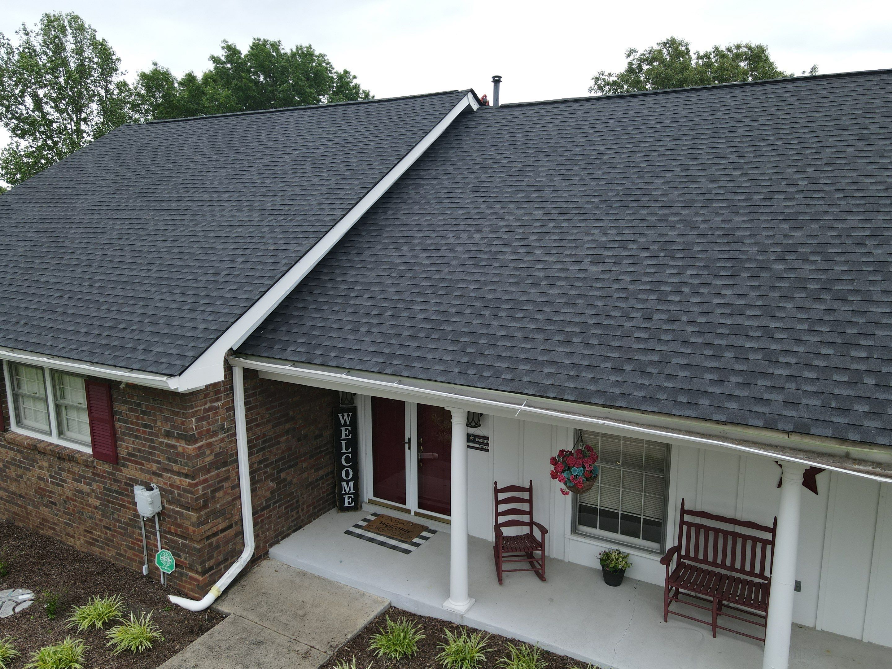 Residential Roofing Installation using GAF Timberline HDZ by Undersun Roofing 