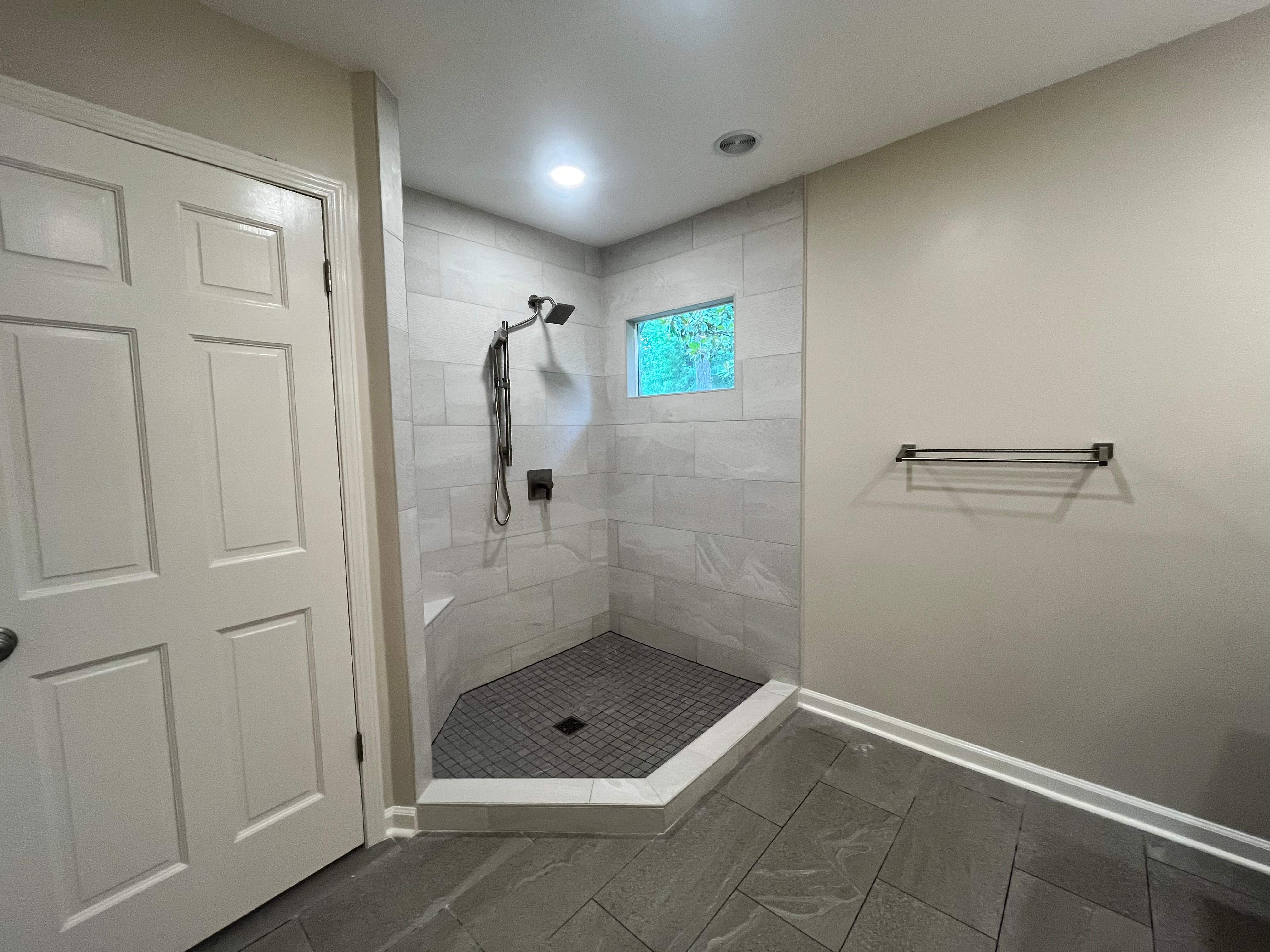 Master bathroom renovation by Prudencio