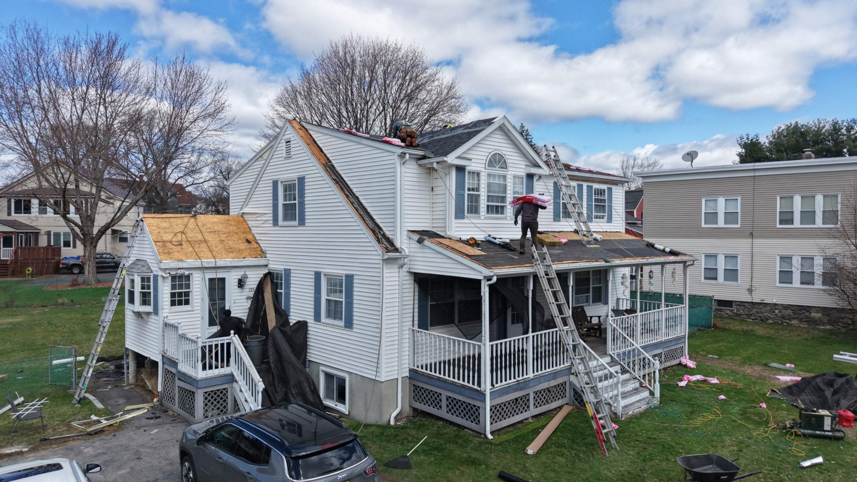 Full Roof Replacement in Worcester, MA – Owens Corning Duration, Onyx Black by JOHNNYS PRO