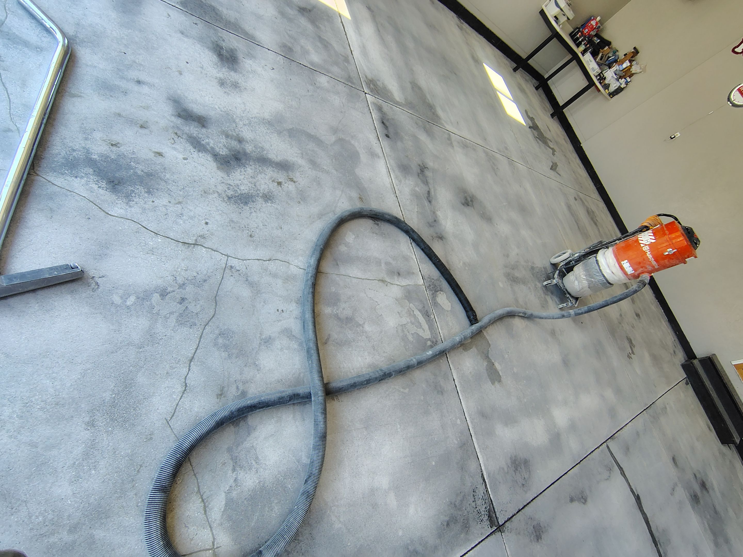 Garage Concrete Floor Coating and Crack Repair in Onawa by Select Painting, Coatings & Garage Cabinets