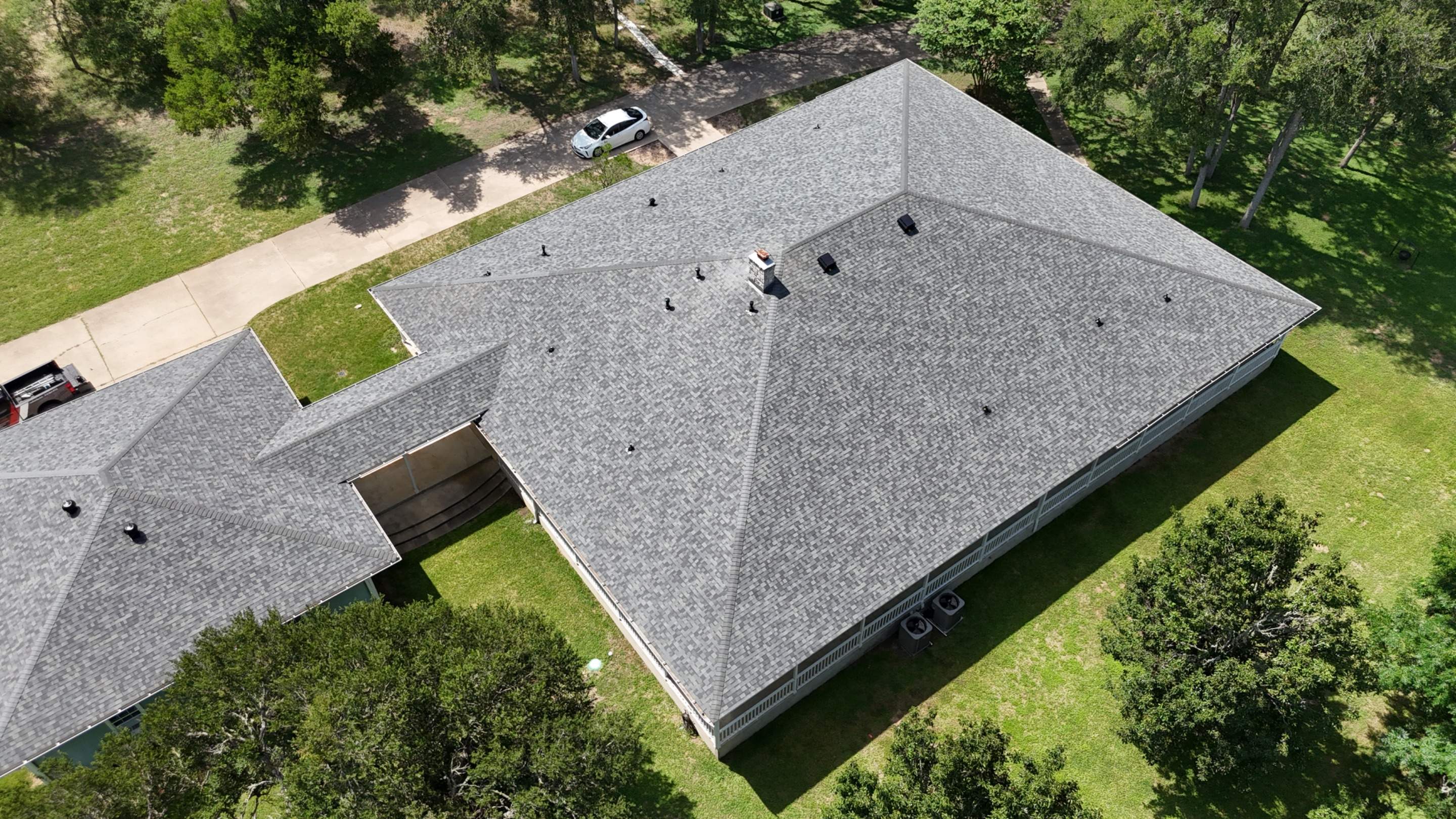 Estate Gray - Owens Corning TruDefinition Duration by RoofsOnly.com