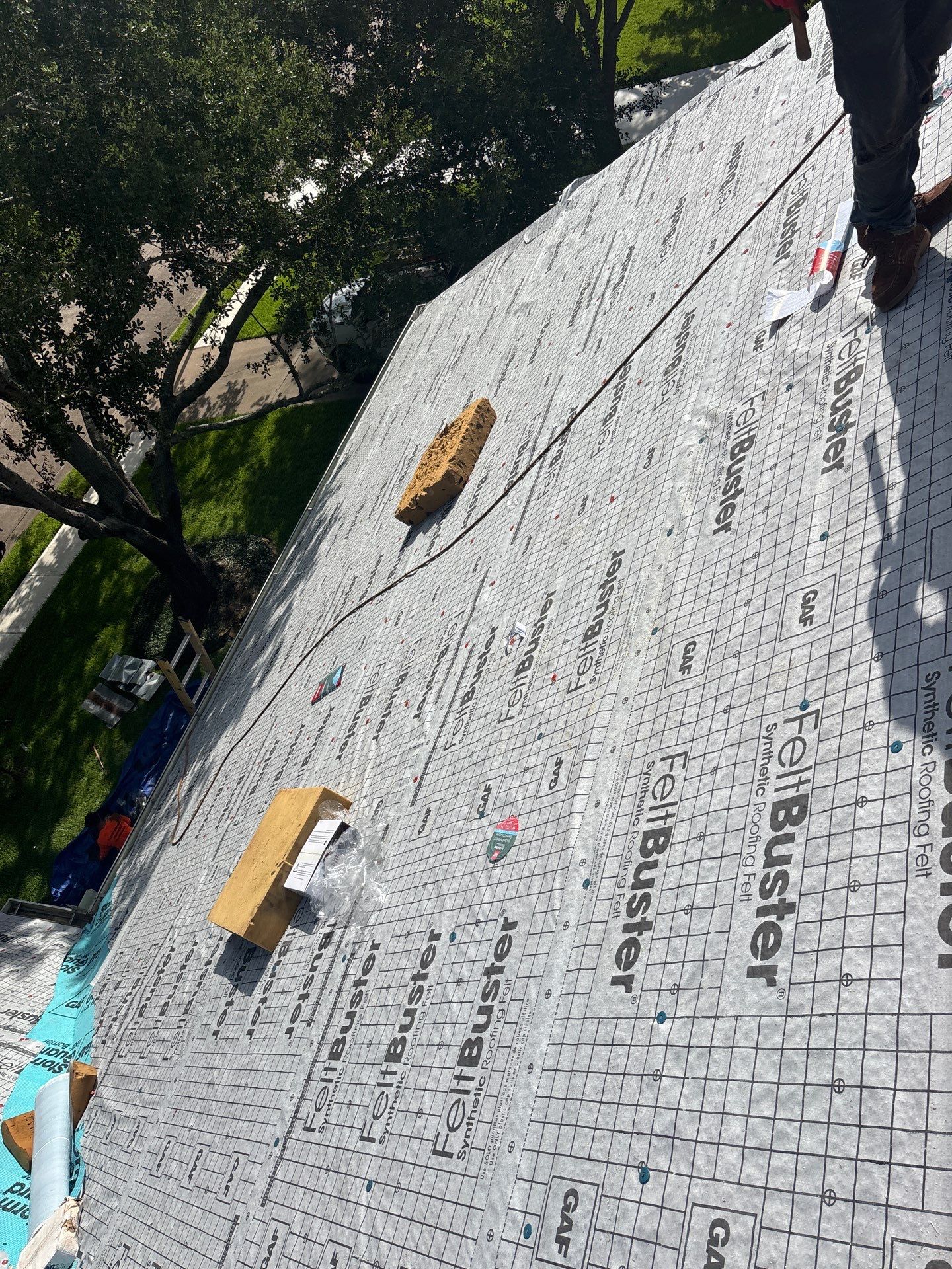 Roof Replacement Sugarland by Roof Repair Company