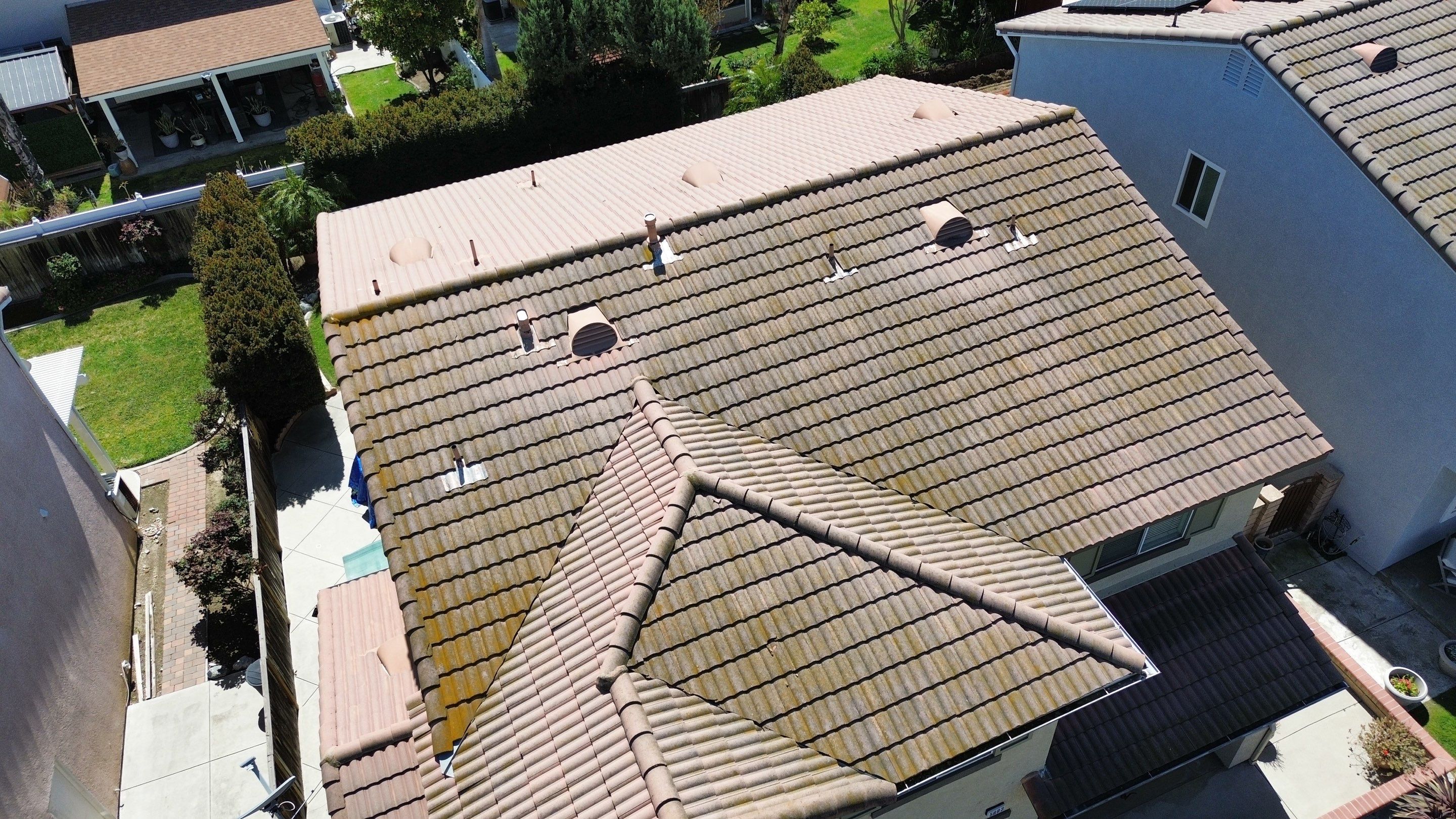 Roof Cleaning LIBERTY MUTUAL by Pirate Pete’s Power Washing