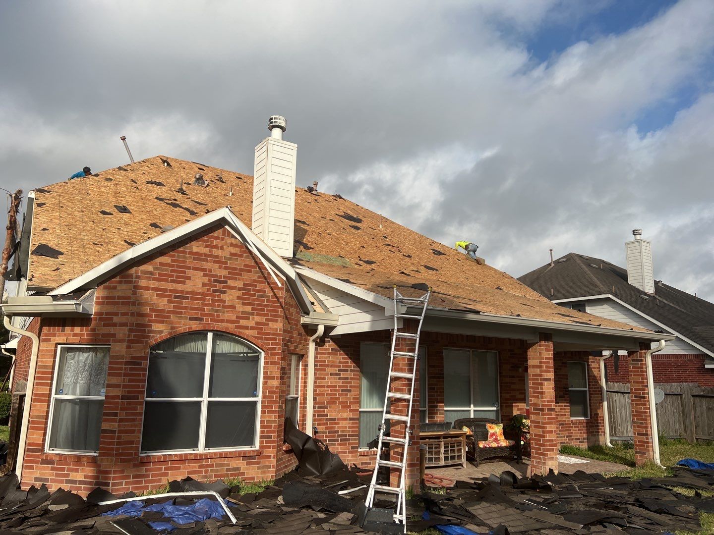 SureStart PLUS 4-STAR Warranty Fully covers materials, labor, tear-off and disposal expenses in years 1-50. by Roof Concepts Construction