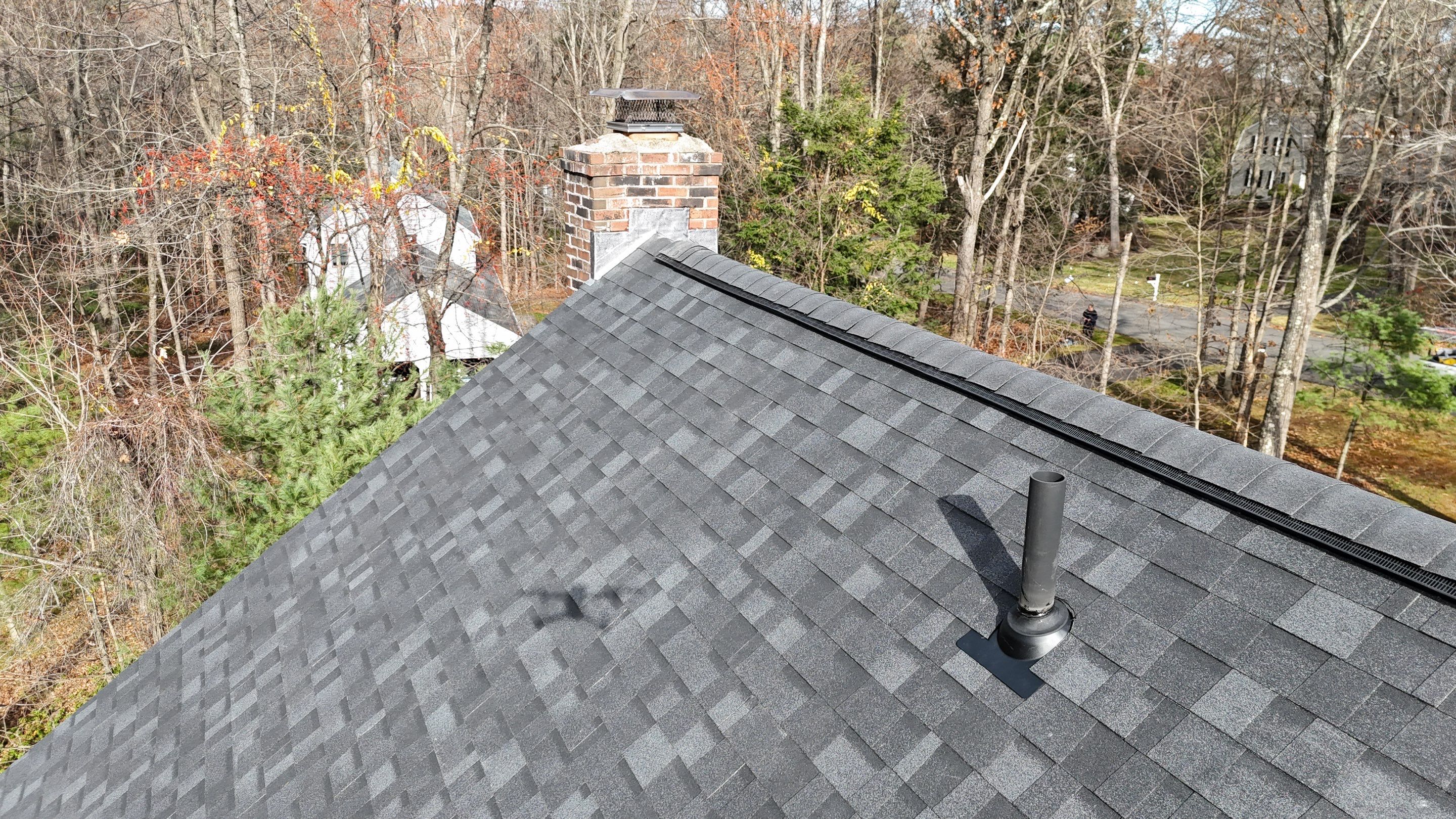 Owens Corning Duration: Onyx Black in Canton, Connecticut by Golden Shield Roofing