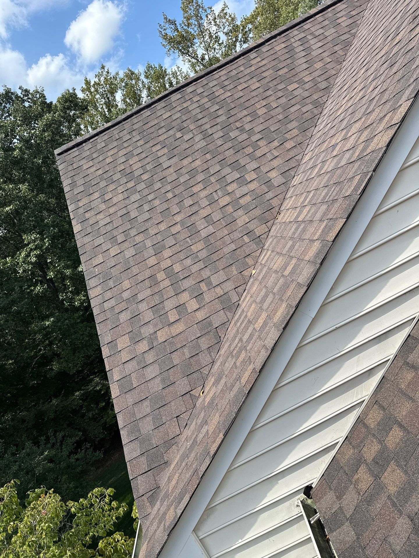 Fairfax station: Residential Roof with CertainTeed Landmark Pro in Max Def Shenandoah  by RM Banning, Inc.