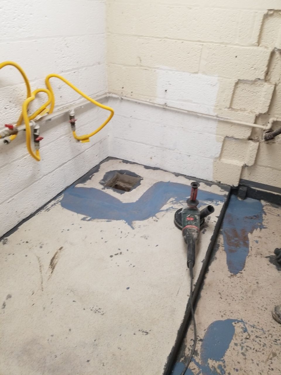Laundry Room Floor Coating using Penntek- Silver Creek by Spectrum Painting, LLC