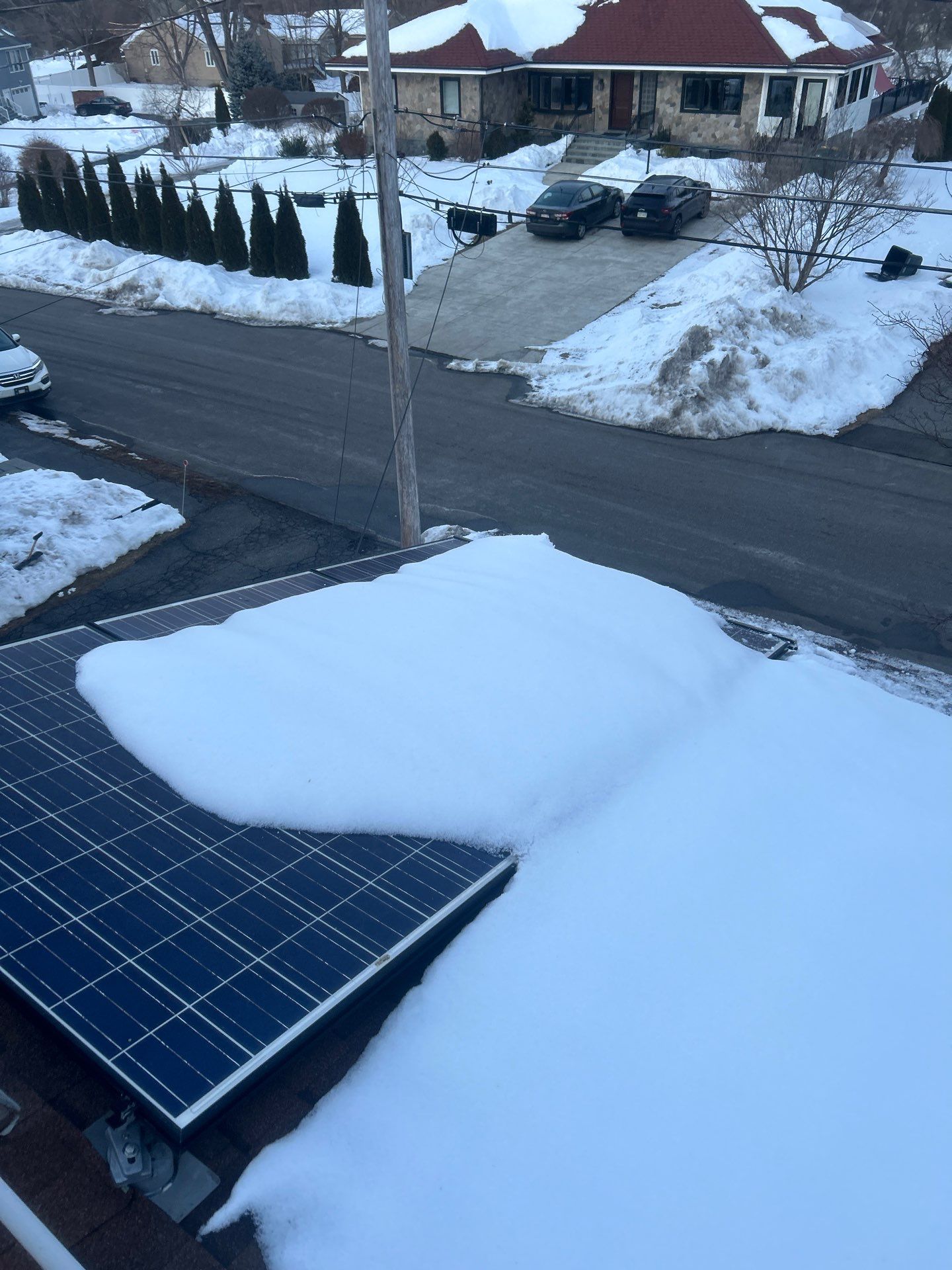 Ice Dam Removal & Snow Removal in Woburn, MA  by Mighty Dog Roofing of Greater Middlesex County