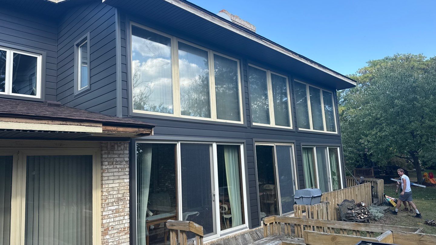 Siding Replacement using Alside S7 Cedar Mill Grain Cast Iron by 180 Contractors