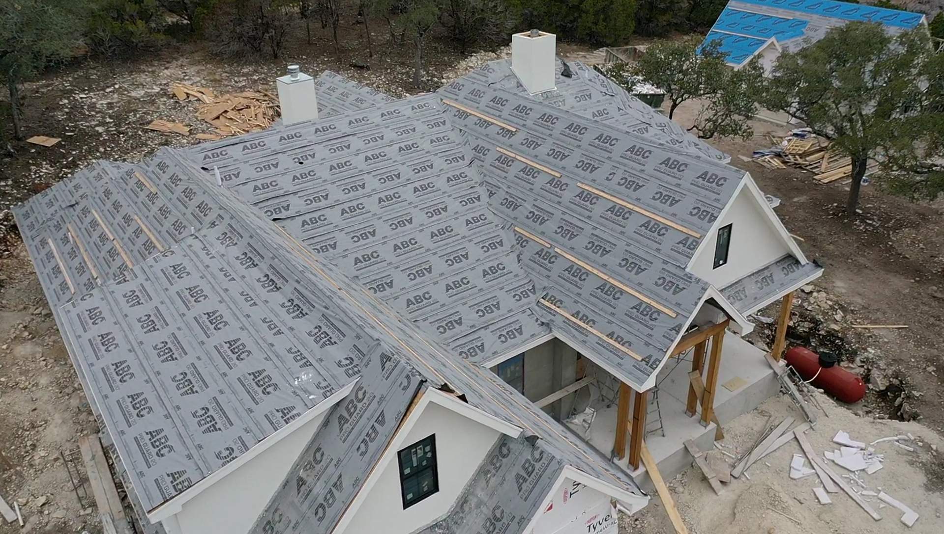 New Home Construction using Owens Corning 30 year Architectural Shingles by Premier Roofing and Contracting