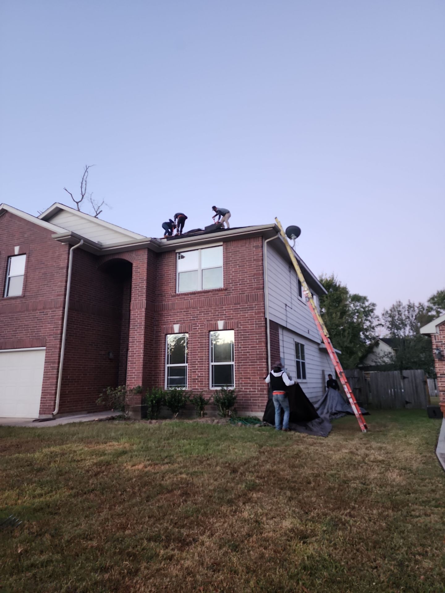 Residential Roofing Installation using Owen's Corning Duration (Lifetime) Shingles by Roof Repair Company