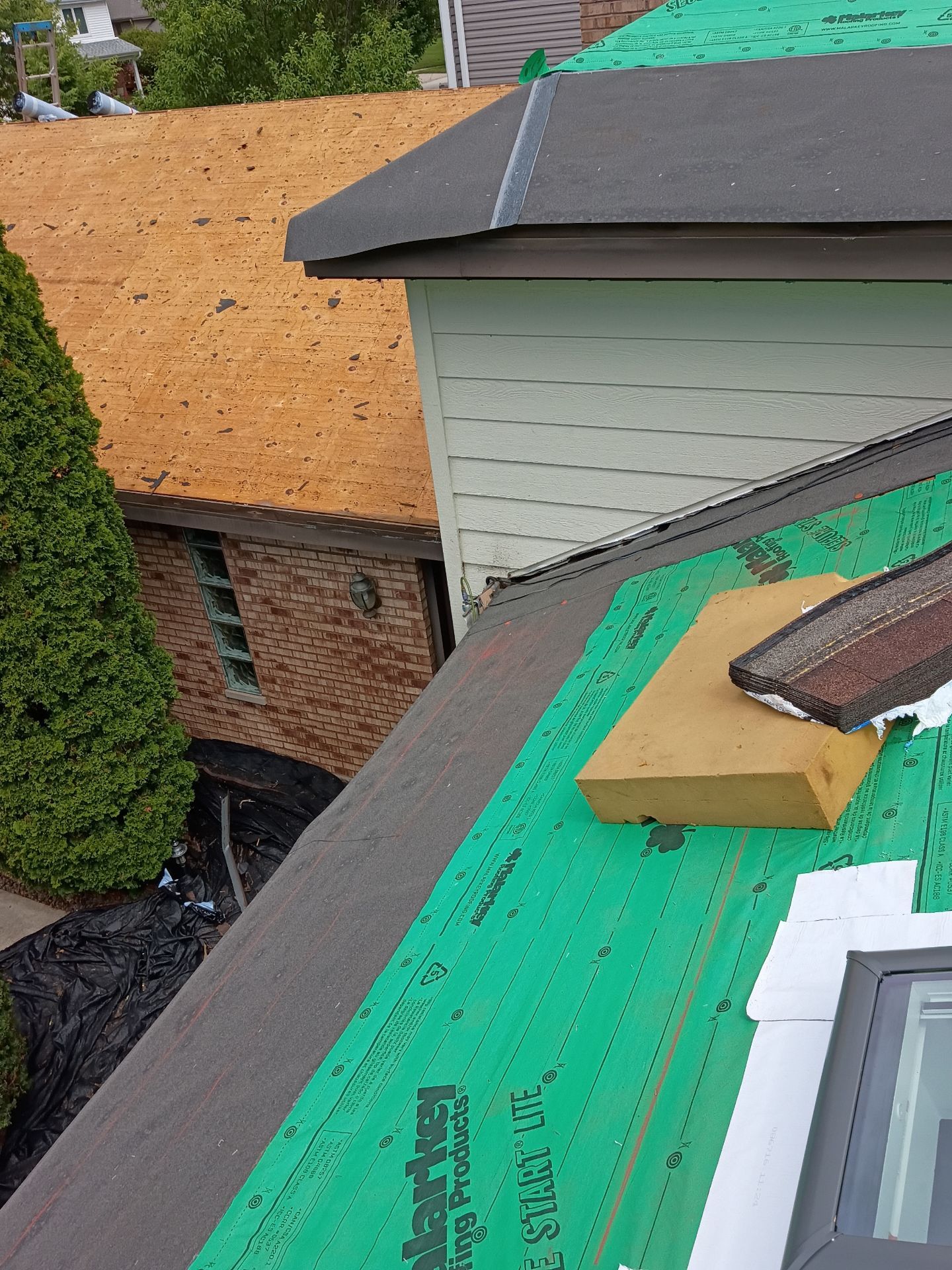 Residential Roofing and LP Smartside Siding Replacement in Woodridge by Pro Home Services Inc