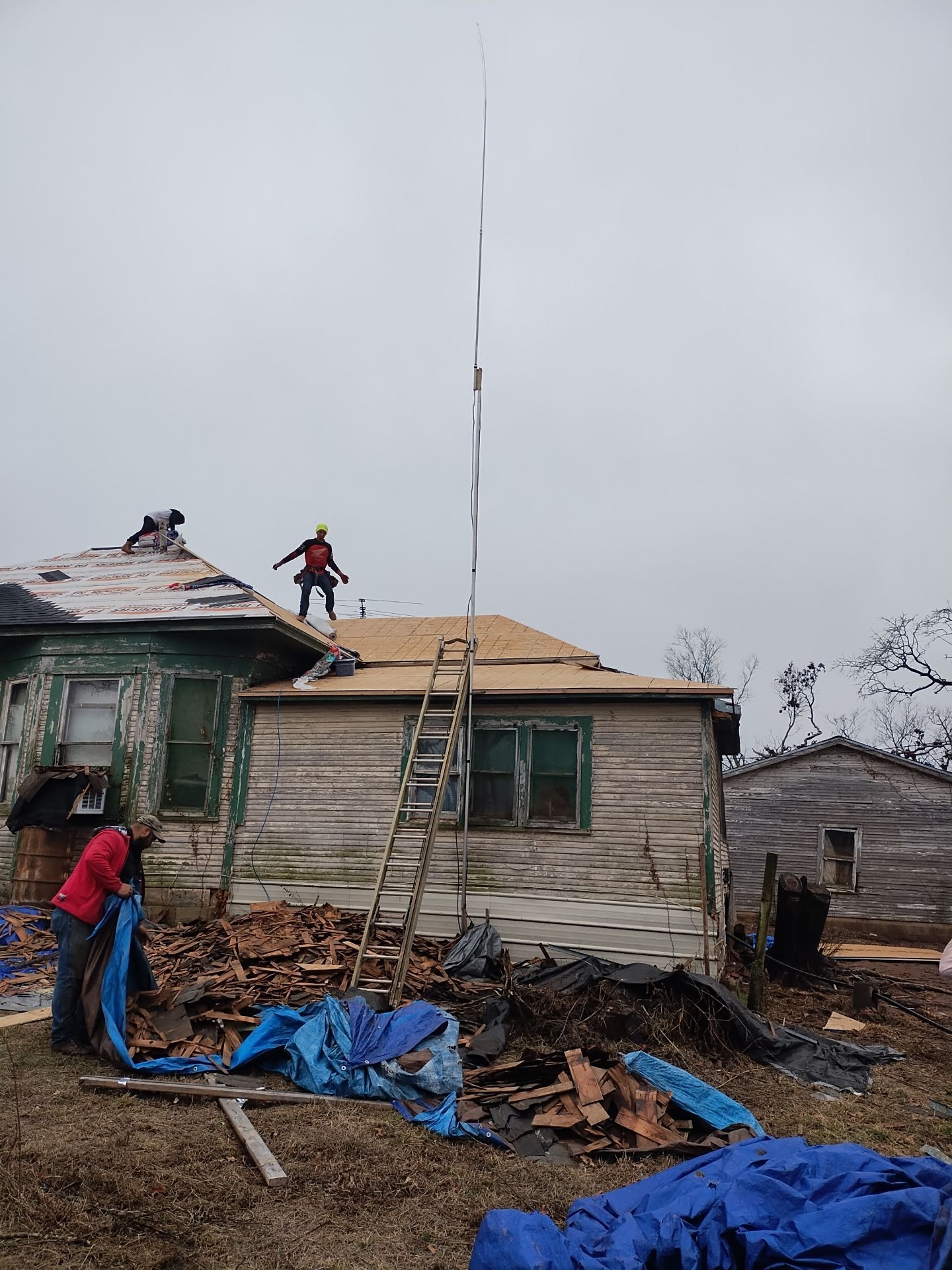 Shawnee by BANA Roofing and Solar Supply