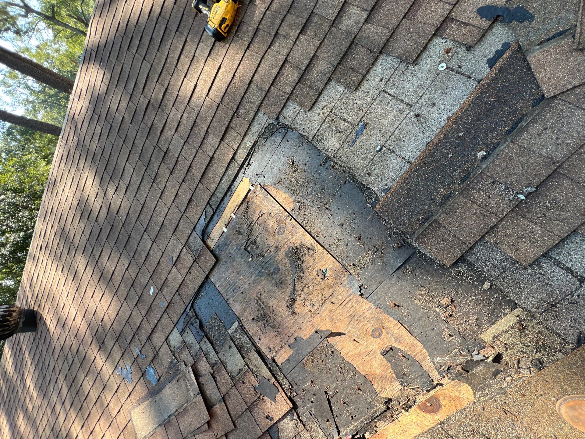 Residential Roofing Installation using Owen's Corning Duration (Lifetime) Shingles by Roof Repair Company