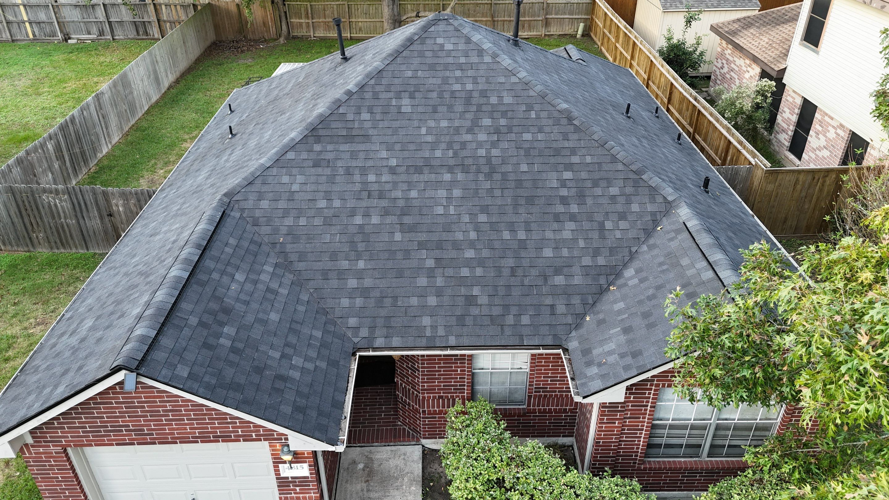 Baytown Roof Replacement by Modern BYLT Roofing & Construction