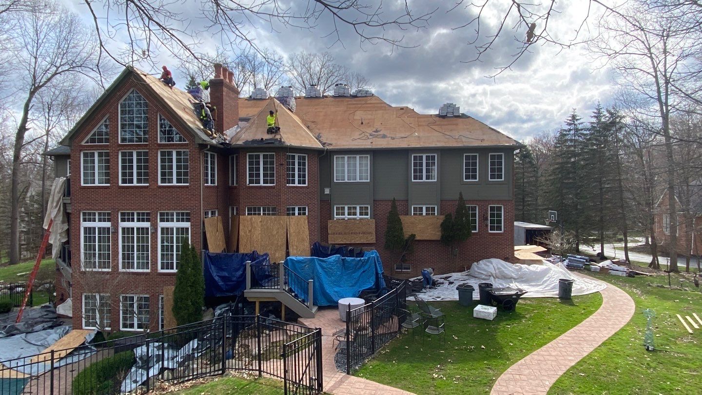 New Roof - Private Residence   by Bloomfield Construction & Restoration
