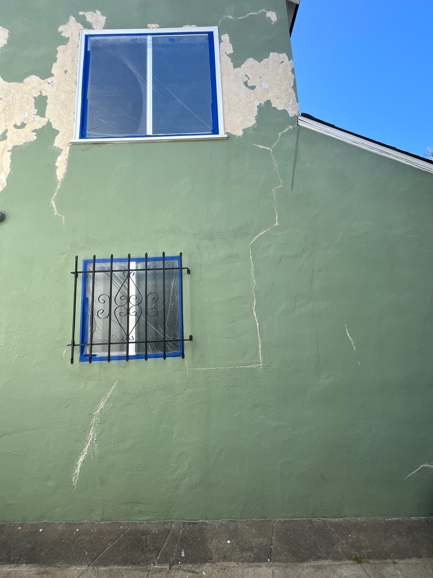 Project in Oakland by Herrera’s Bay Area Painting inc.