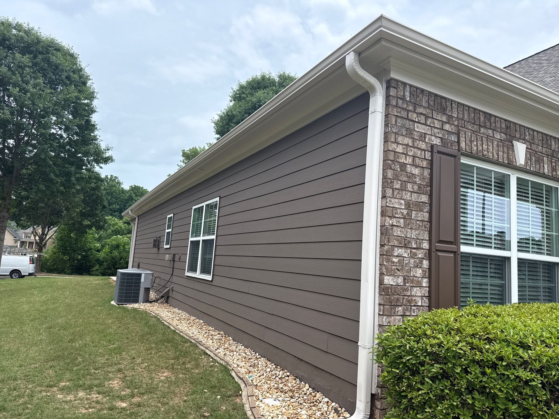 Acworth, GA Exterior Painting using Sherwin Williams SuperPaint by Nelson Exteriors