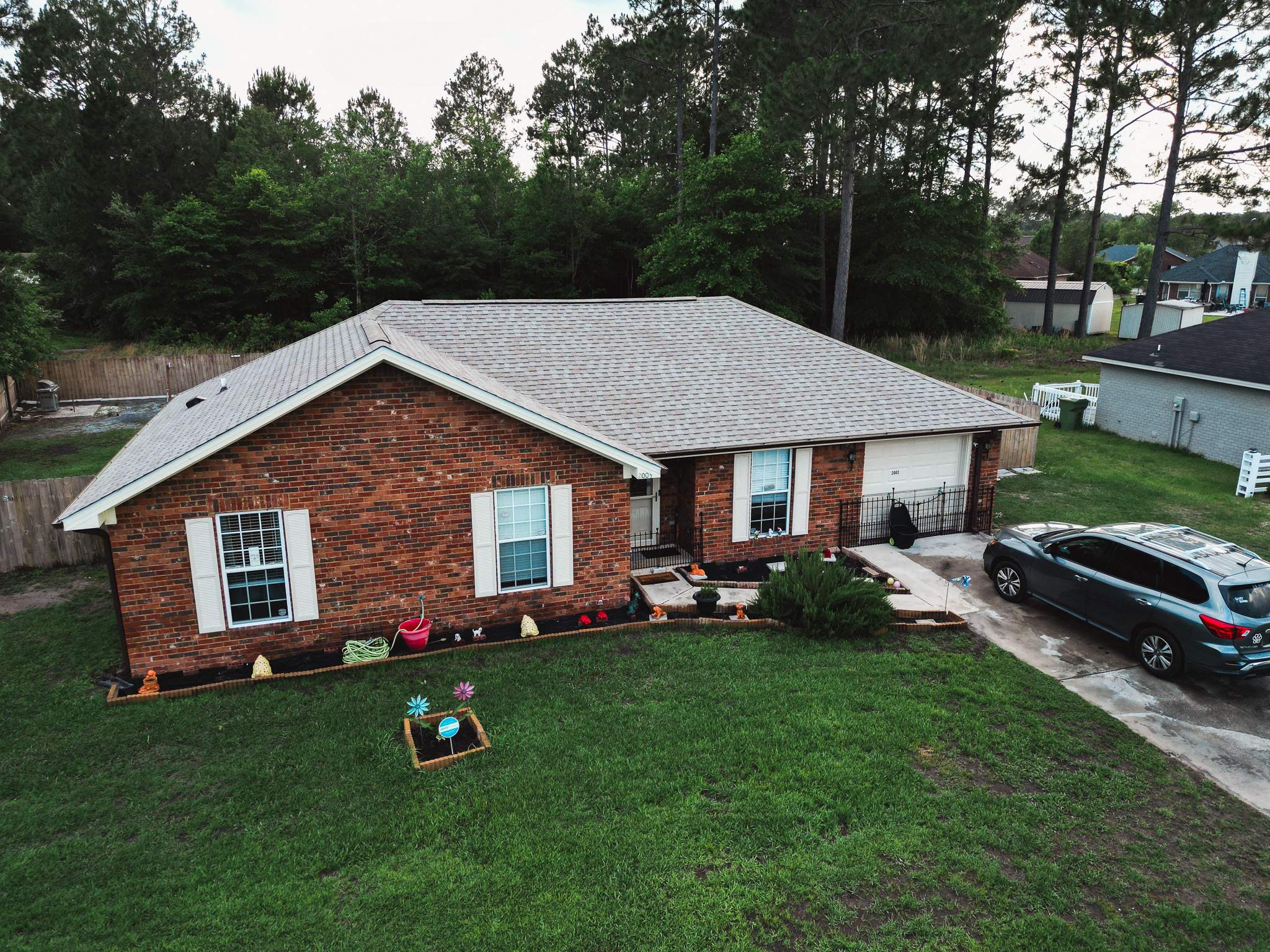 Residential Roofing Installation using Atlas Pinnacle Pristine Tan Mist by Talya Roofing