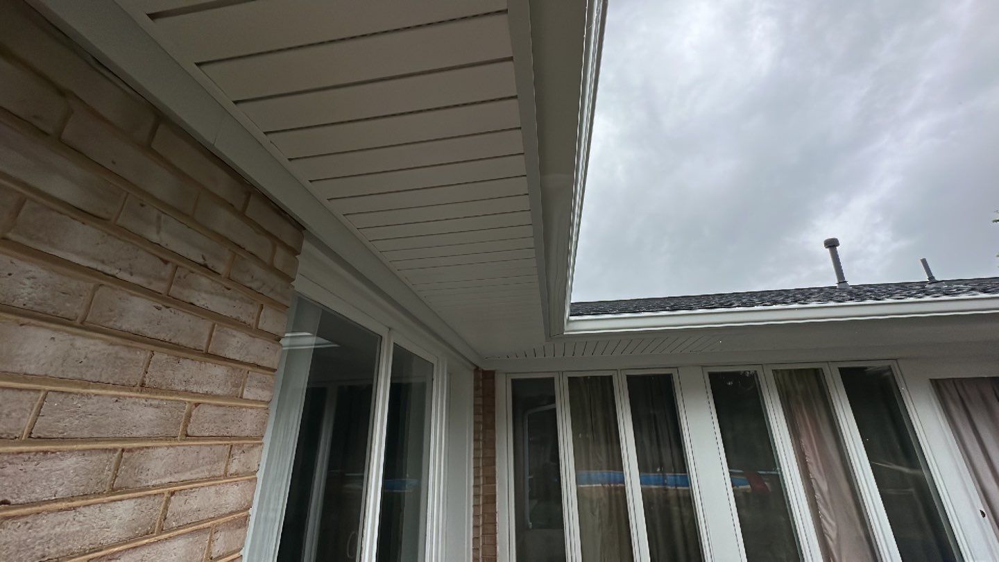 Manassas: CertainTeed Landmark Pro Designer Shingles in Max Def Moire Black by RM Banning, Inc.