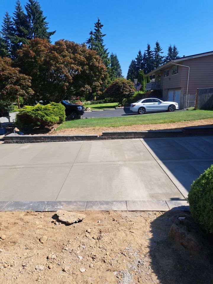 Justin | Retaining Wall, Landscape Project  by Jireh Asphalt & Concrete Inc 