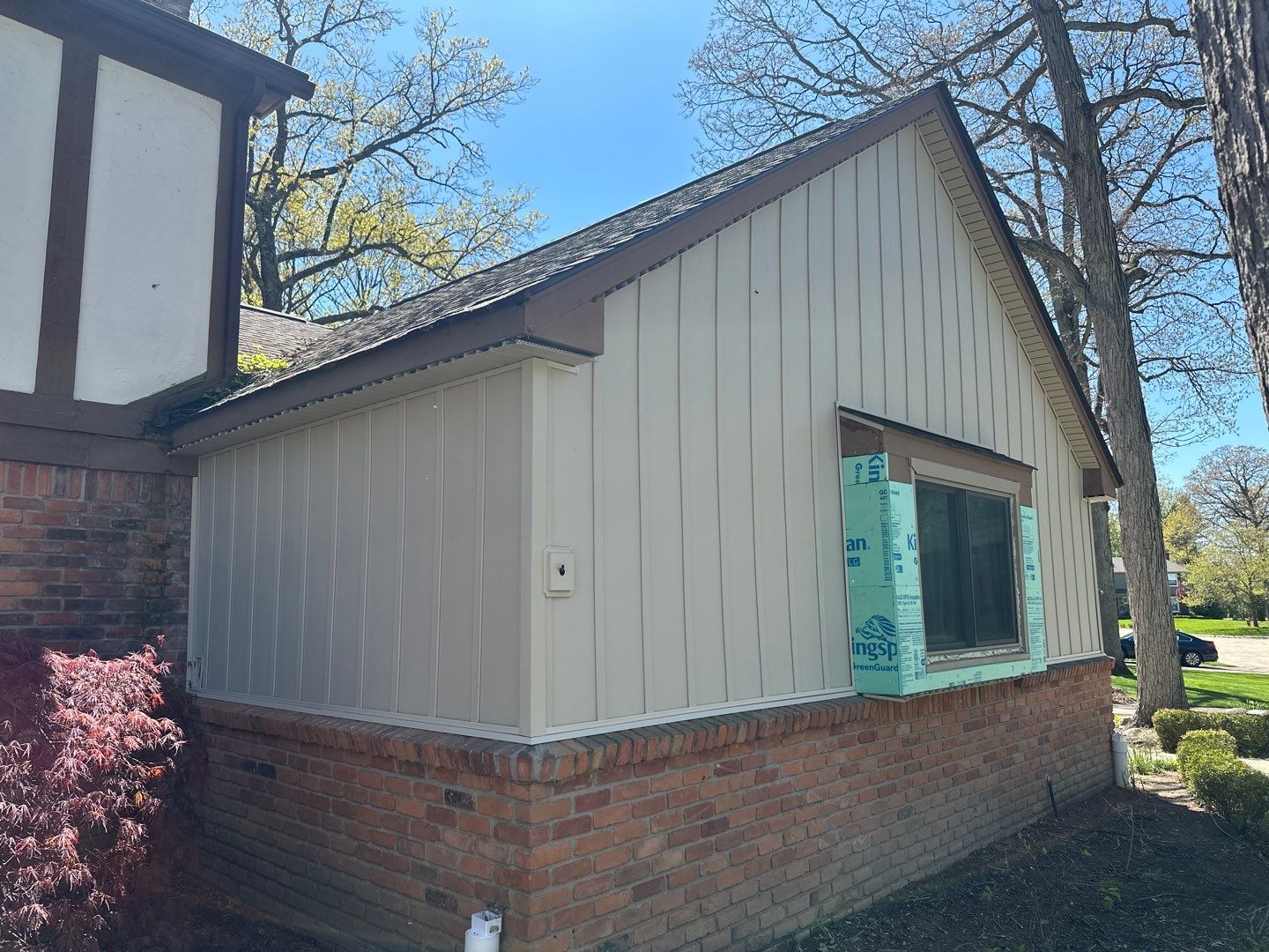 Siding Installation using Alside Monterey Sand by 180 Contractors