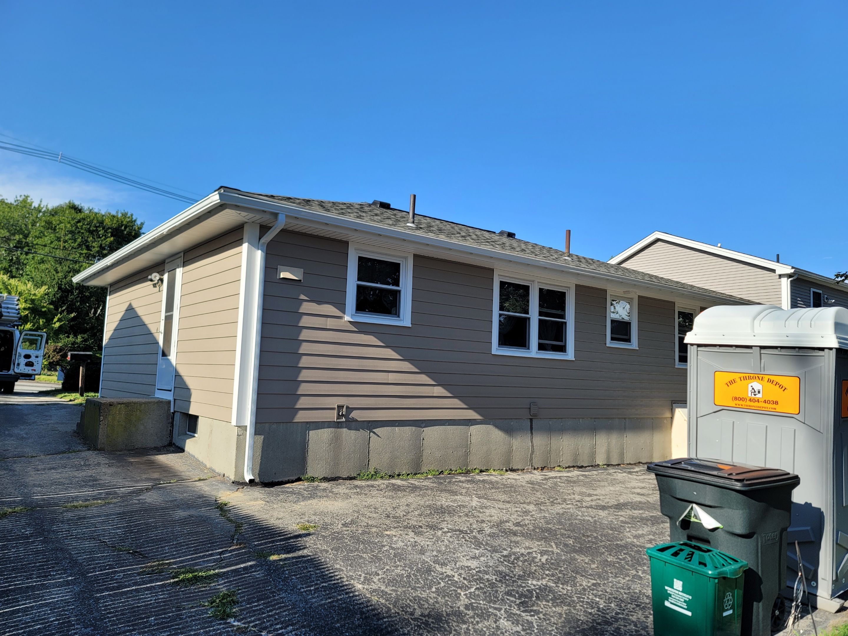 Siding Installation using Everlast Composite Siding by UBrothers Construction