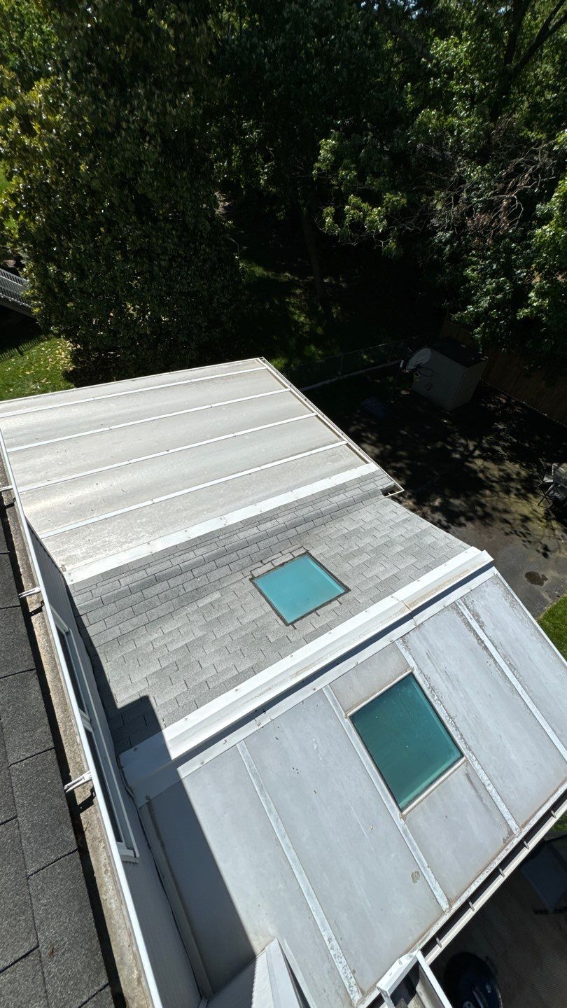 Springfield: CertainTeed Landmark Pro Designer Shingles in Max Def Moire Black by RM Banning, Inc.