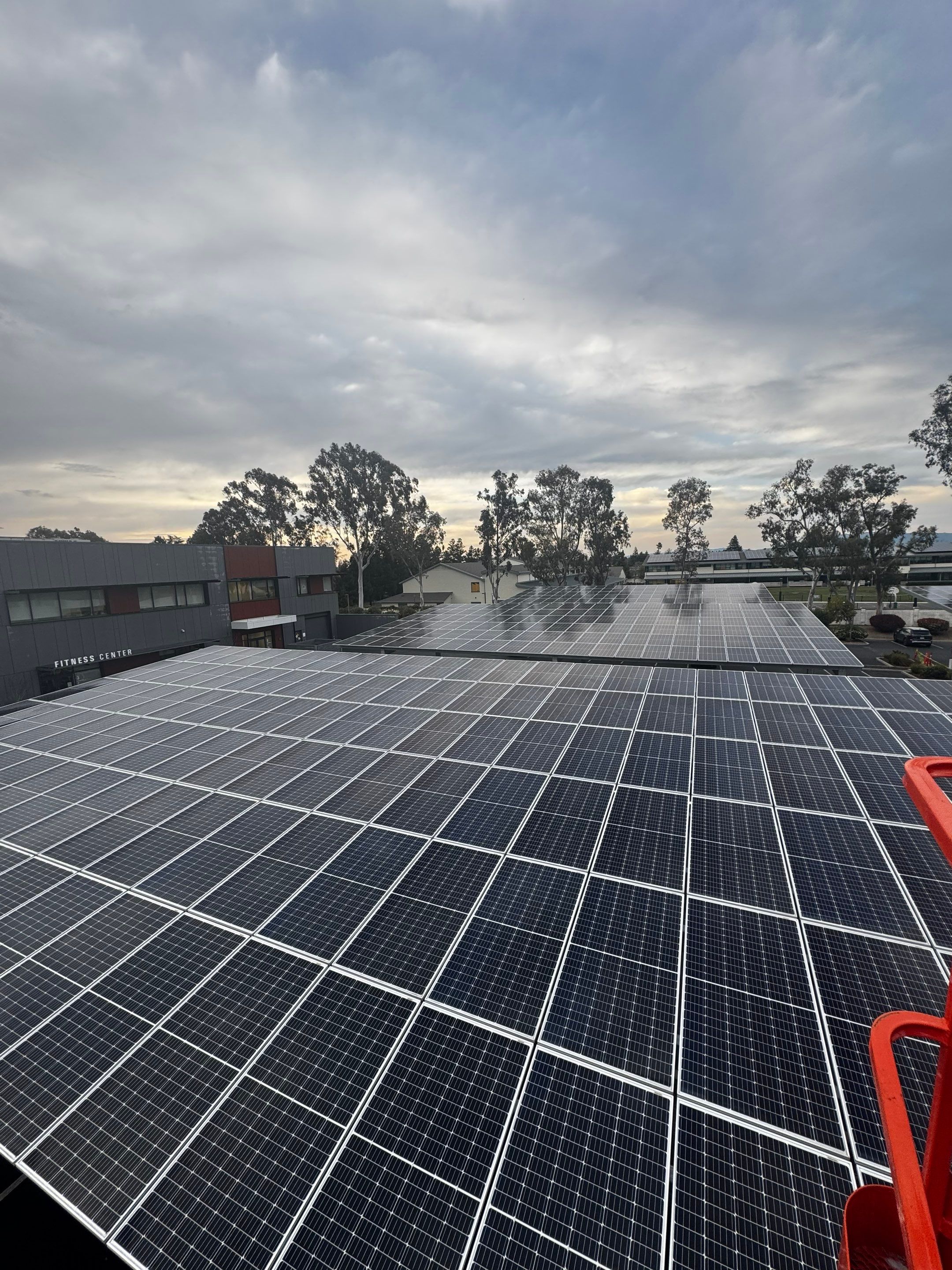 Commercial Solar Panel Cleaning using Deionized Water by All One Solar Shine