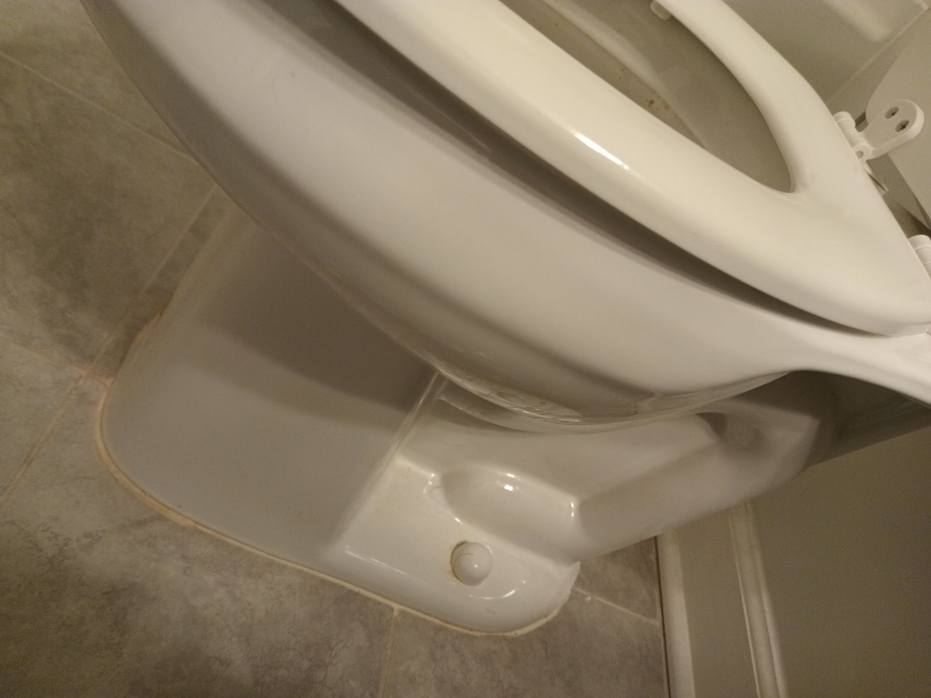 Deep Cleaning – Stove, Bathrooms & Windows by B&L LABOR SERVICES LLC