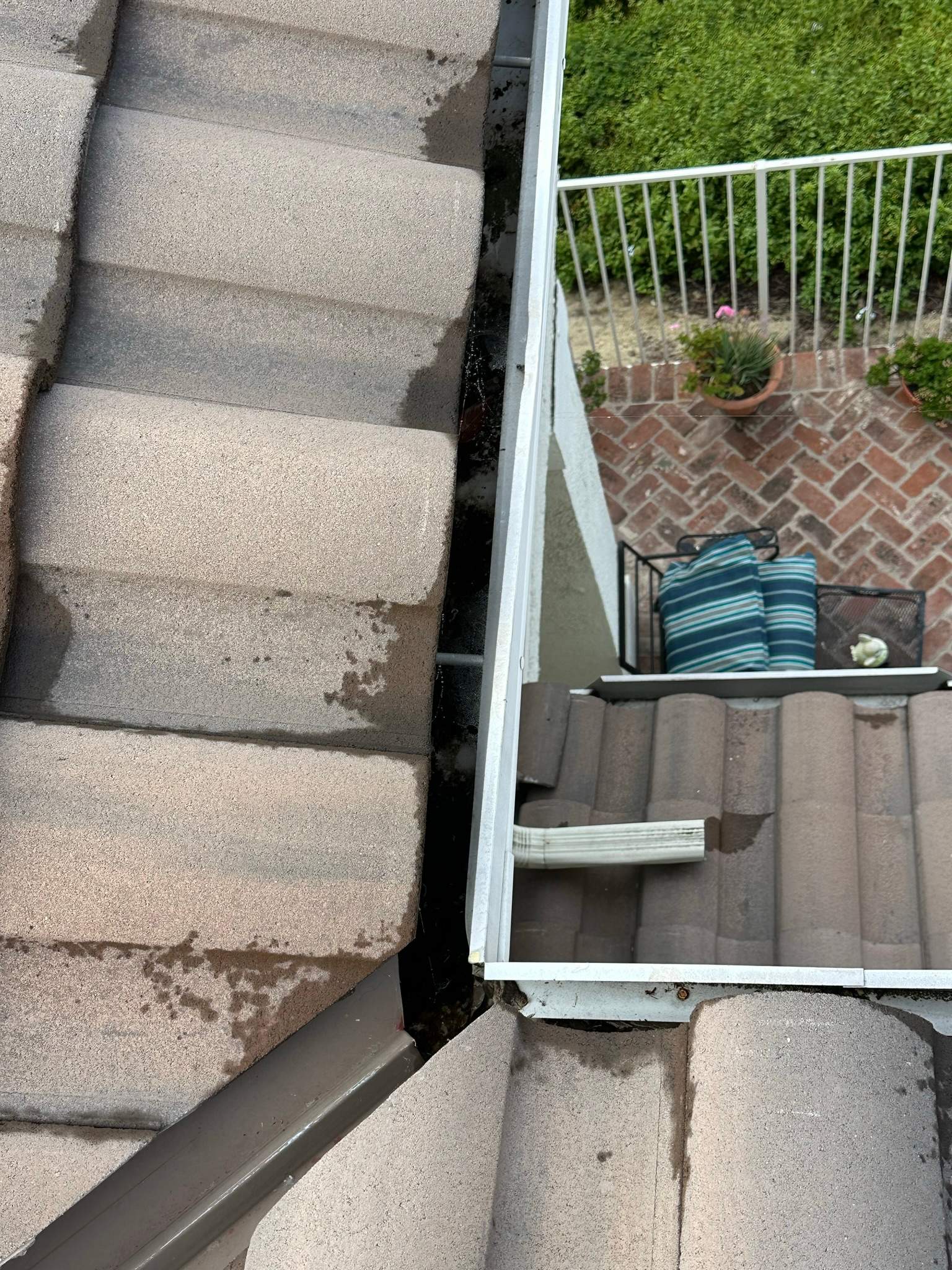 Lake Forest HOA Gutter Cleaning by Property Cleaning Experts, LLC