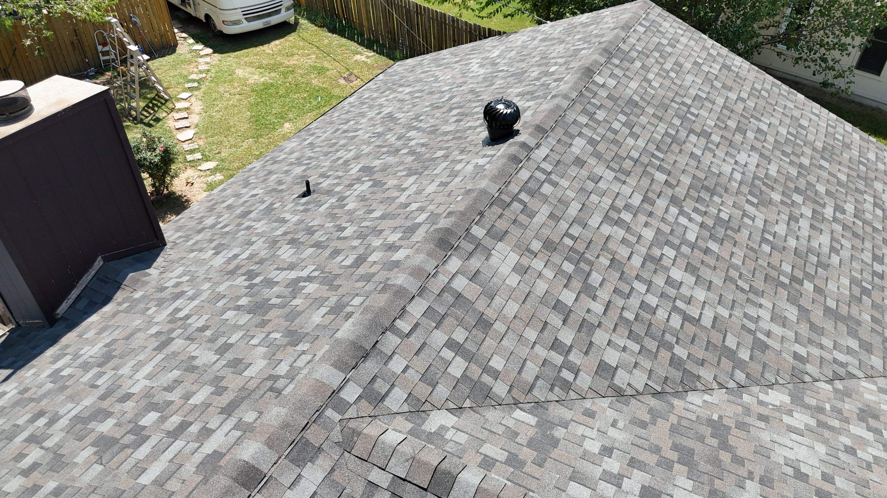 Williamsburg Gray - Owens Corning TruDefinition Duration by RoofsOnly.com