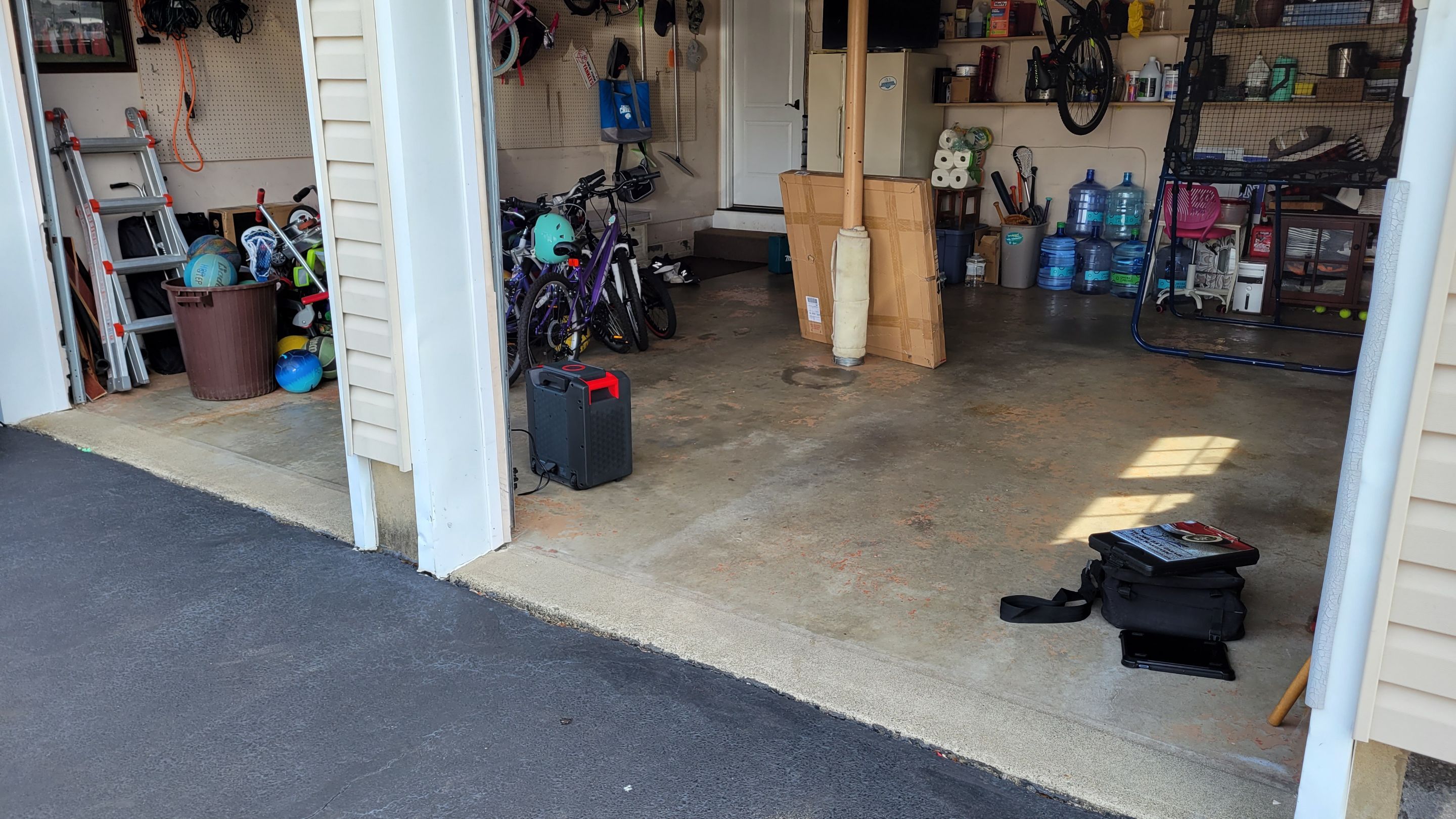 Garage Floor in Mt. Everest, Walls/Ceiling in White by Spectrum Painting, LLC