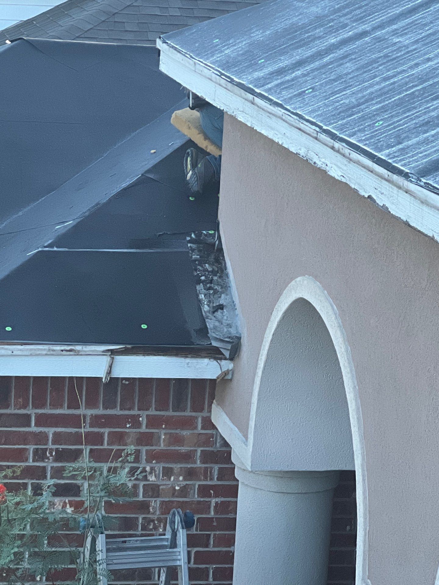 Unethical Solar Company remedy by Bayfront Roofing and Construction