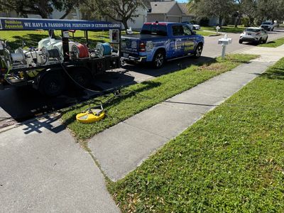 Complete Exterior Cleaning – Driveway, House Wash & More in Palmetto, FL