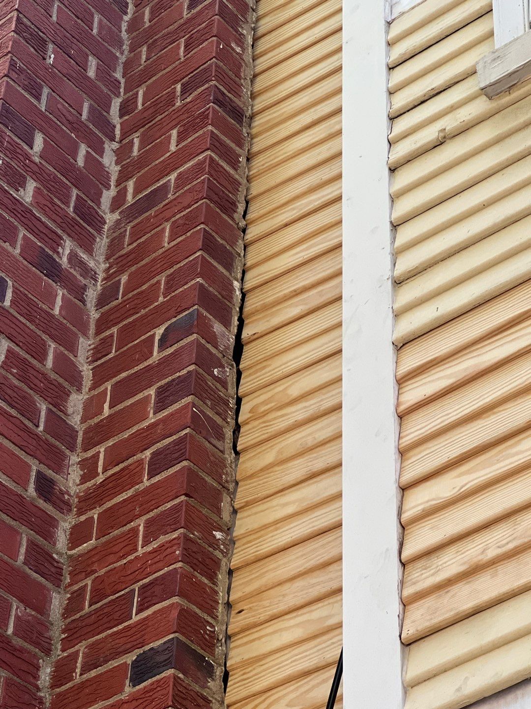 Alexandria: Siding Replacement with Solid Pine Wood Lap Siding by RM Banning, Inc.