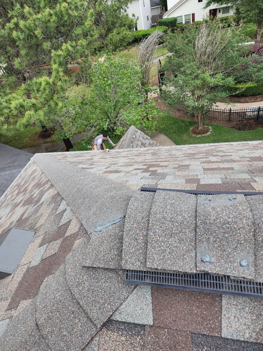 Residential Roofing Installation using Owen's Corning Duration (Lifetime) Shingles by Roof Repair Company