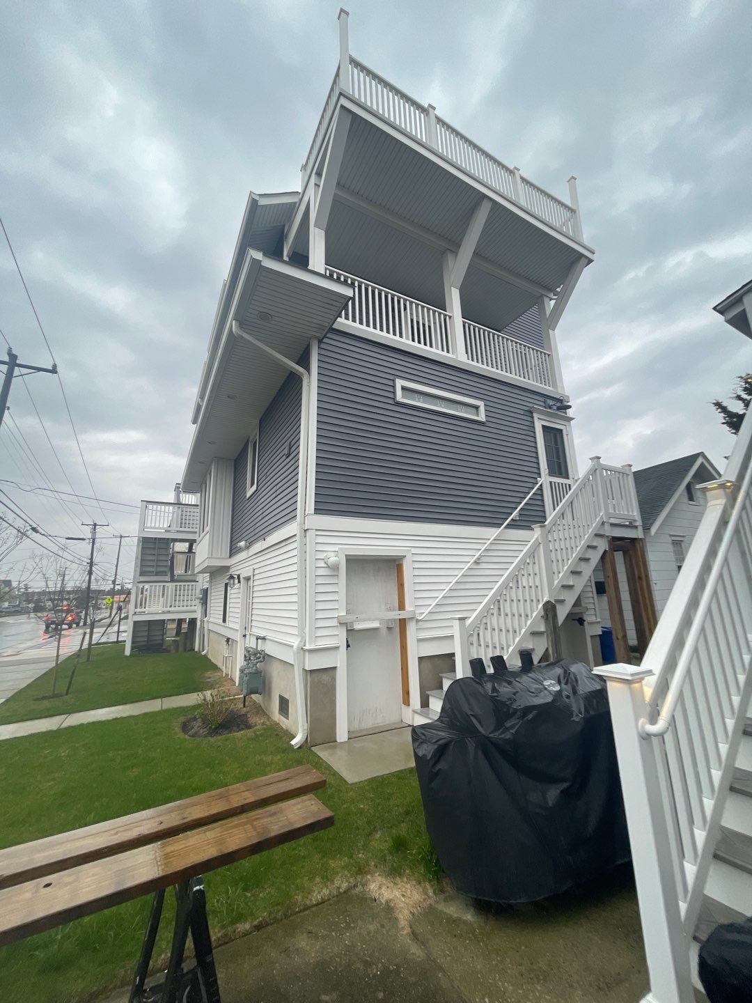 Building Wash, Decks, Railings & concrete by SJ Exterior