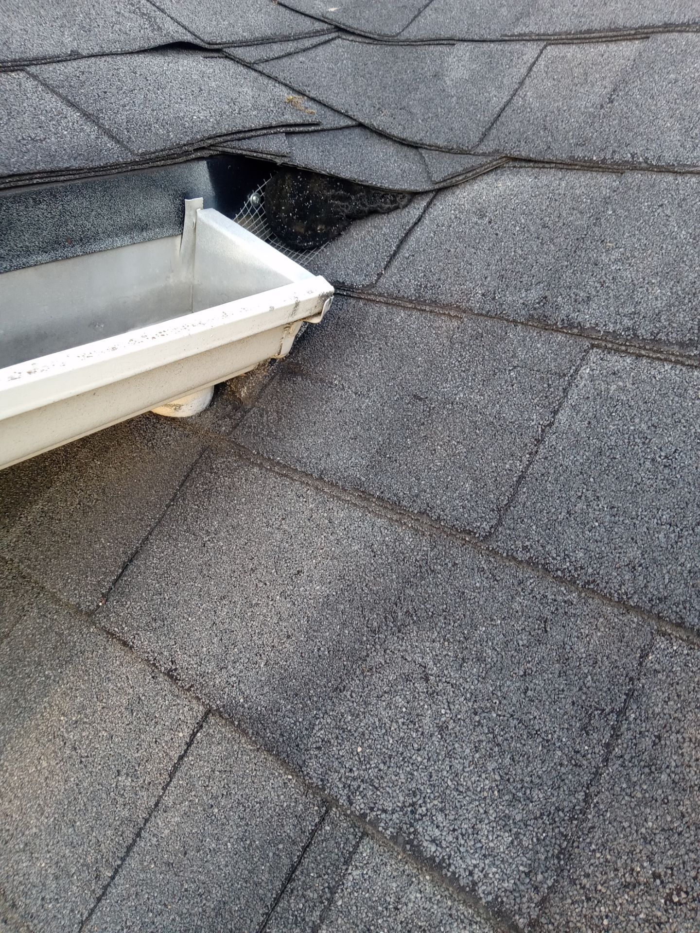 Residential Roofing Installation using Owen's Corning Duration (Lifetime) Shingles by Roof Repair Company