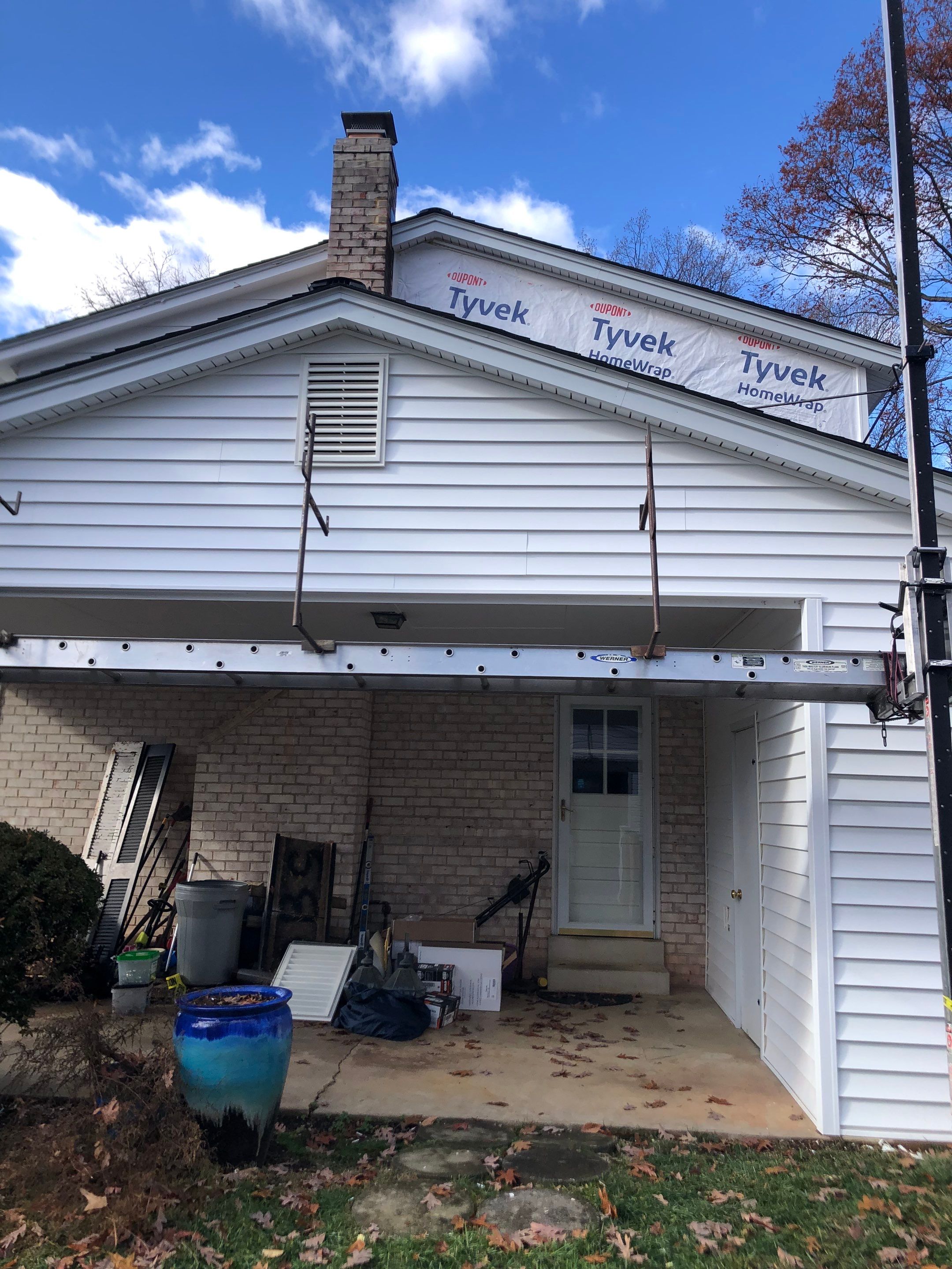 Springfield CertainTeed Charcoal Black Roof & CertainTeed Colonial White Siding by RM Banning, Inc.