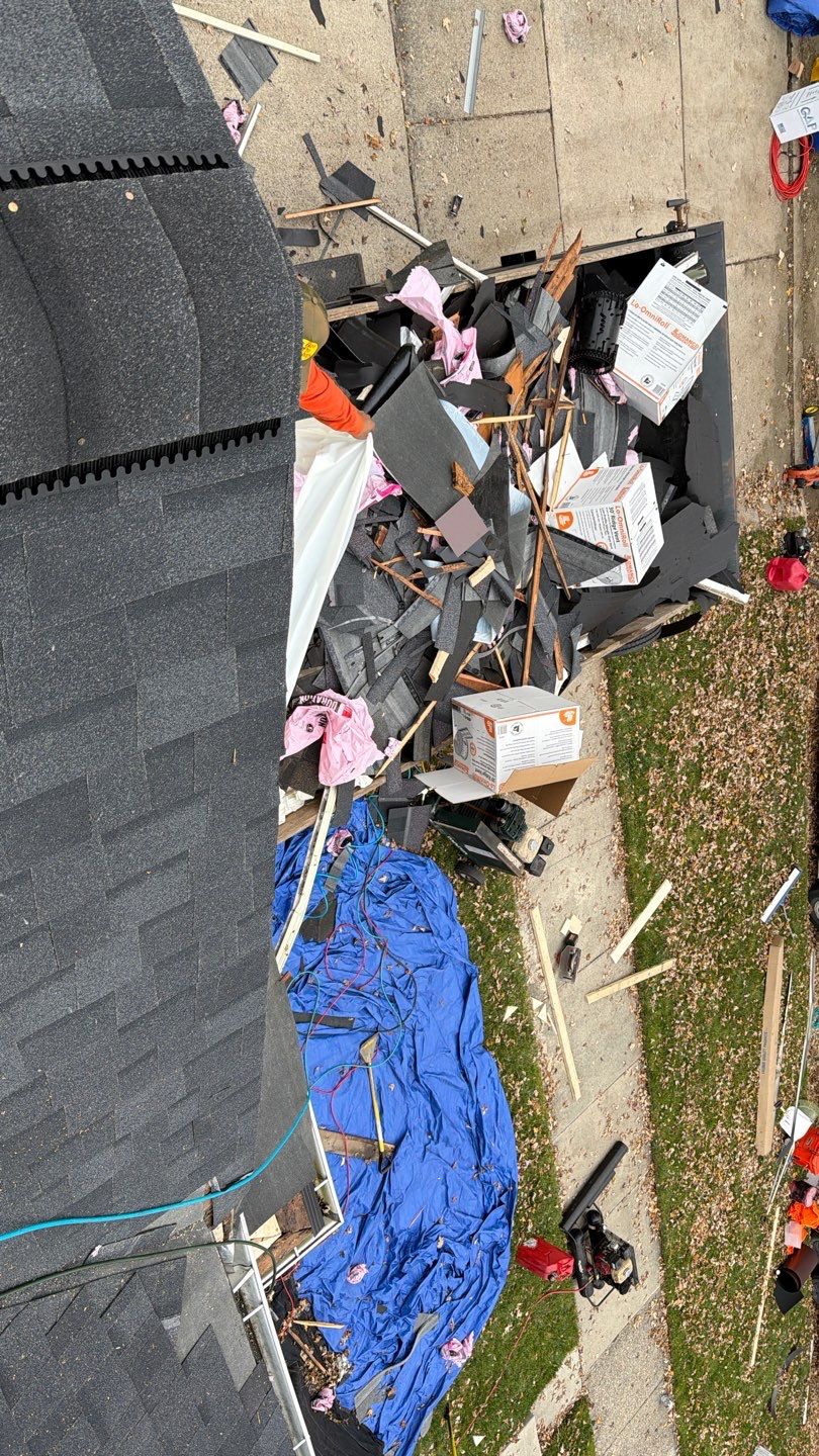 Roof Replacement using Owens Corning Onyx Black by 180 Contractors