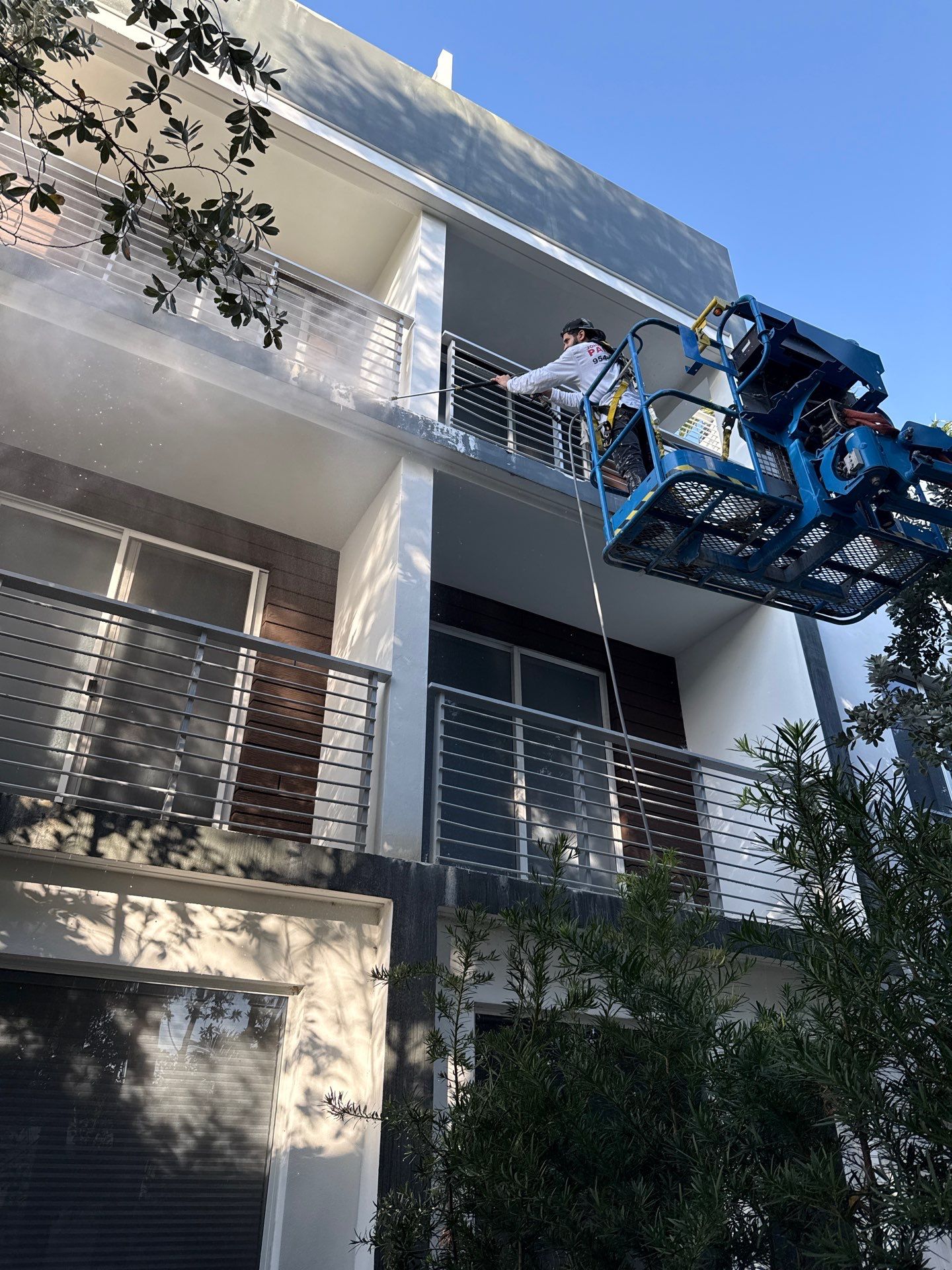 Fort Lauderdale Town Homes Exterior Painting by John “The Greek” Painting