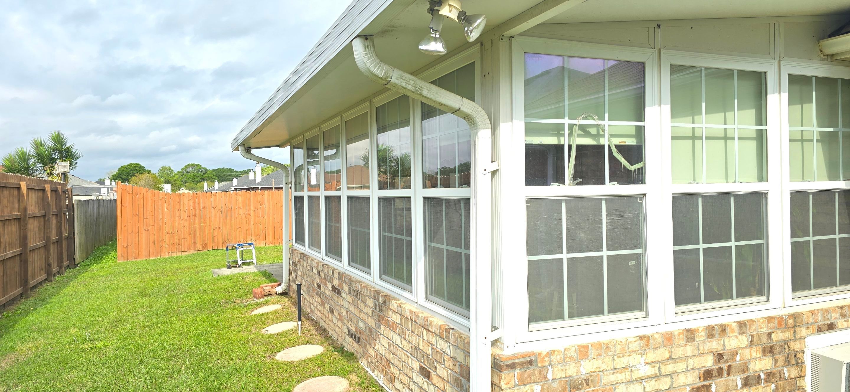 Glass Room using Colorbeam in Pensacola by Titan Sunrooms